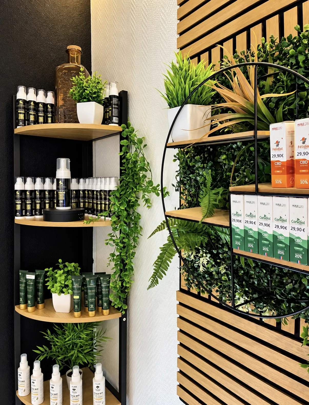 Soins au CBD et huiles CBD pour chiens et chats en rayon à la boutique LAPLANK. de Bourg-de-Péage